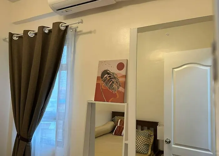 Trig Place Almonddrive Near Sm Seaside With Wifi Netflix Pool & Parking