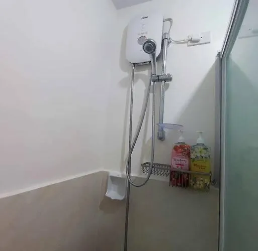 Trig Place Almonddrive Near Sm Seaside With Wifi Netflix Pool & Parking