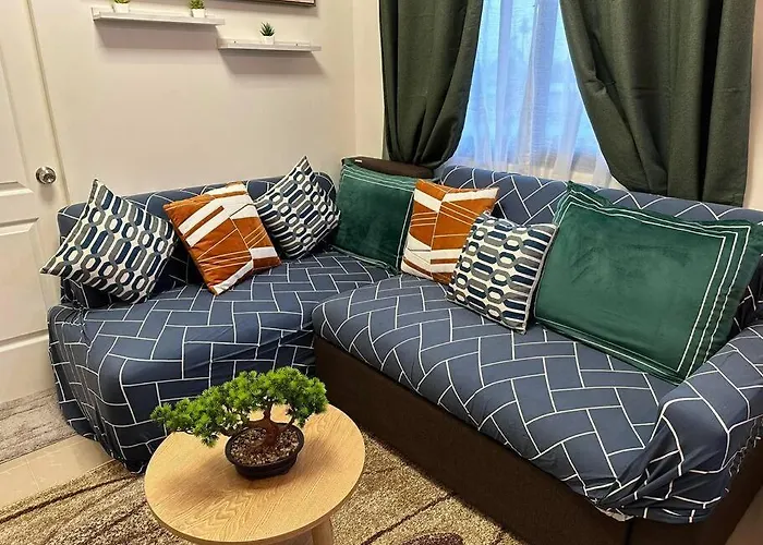 Trig Place Almonddrive Near Sm Seaside With Wifi Netflix Pool & Parking * Talisay (Cebu)