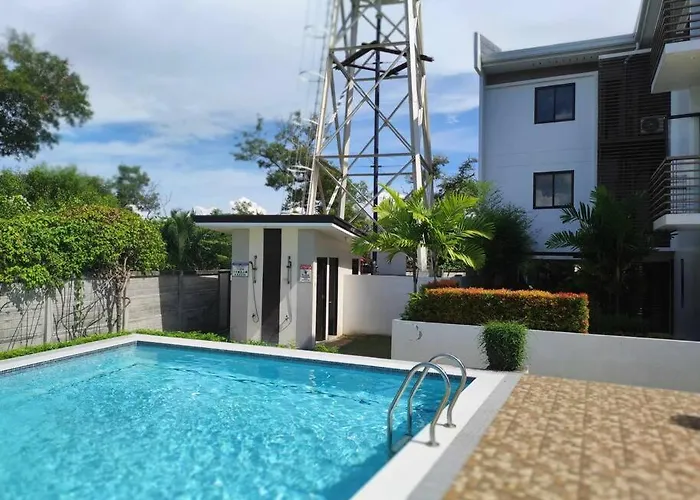 Trig Place Almonddrive Near Sm Seaside With Wifi Netflix Pool & Parking